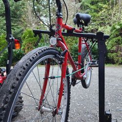 Thule Hitching Post Bike Rack