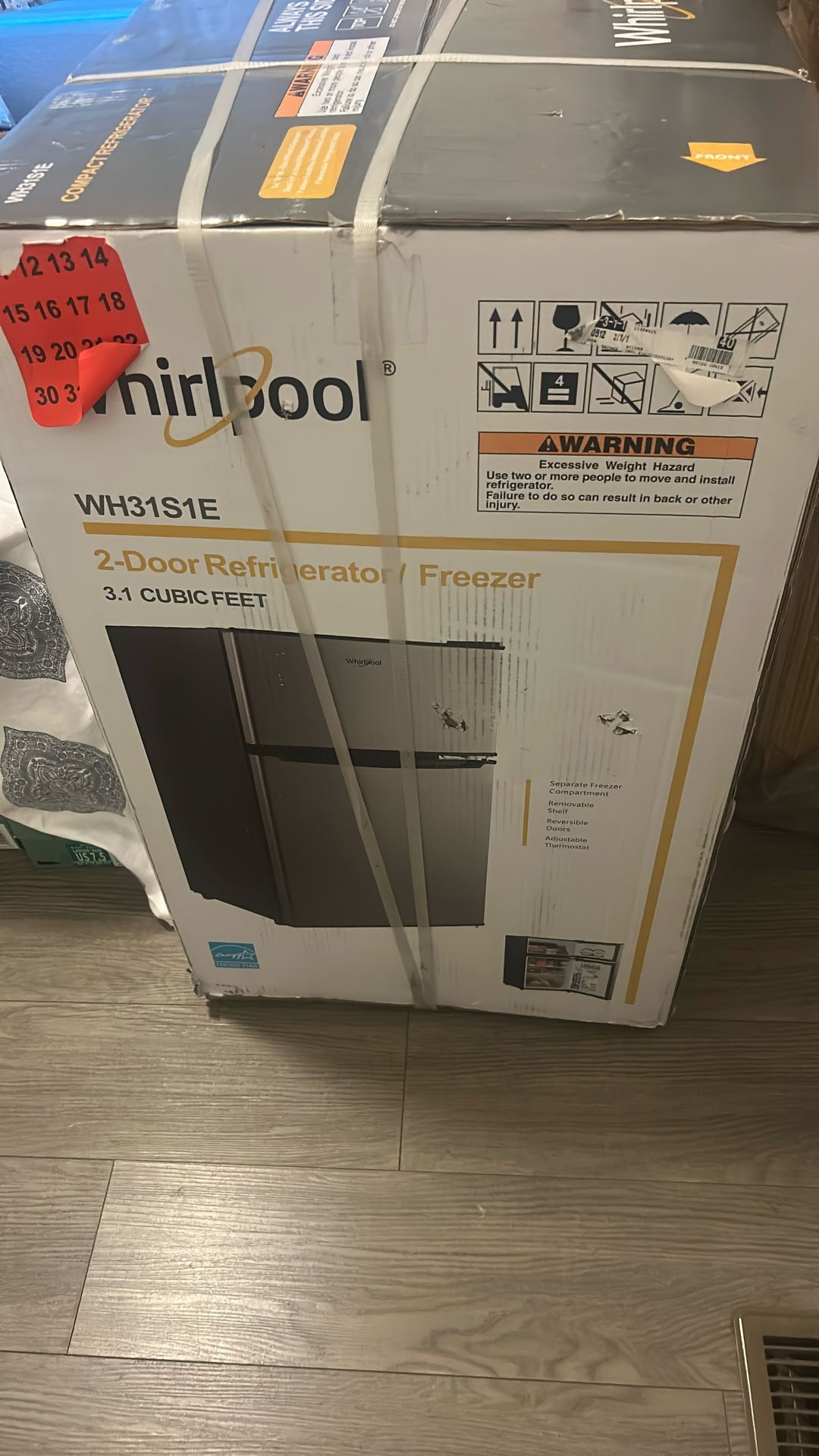 Whirlpool Compact Refrigerator/Freezer NIB