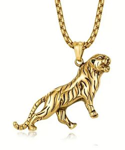 Unisex Tiger Pendant With Chain Necklace