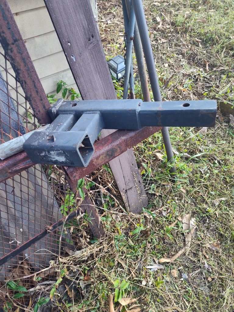 Dual 2-in Trailer Hitch