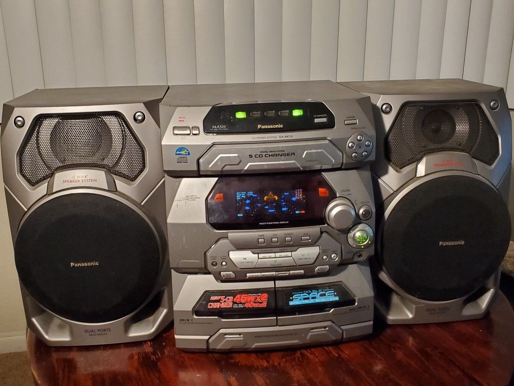 Panasonic SA-AK470 stereo system, part of the Panasonic SC-AK series