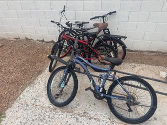 4 Bikes and Bike Stand