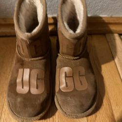 Kids Uggs 