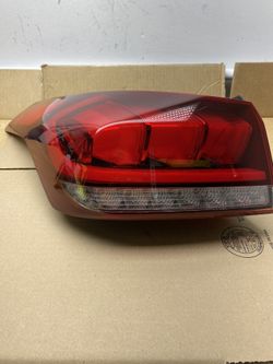 2015 Hyundai Genesis G80 Driver Left Taillight LED