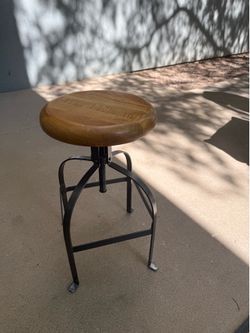 3 bar stools