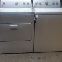 Kenmore  Washer And Gas Dryer Set