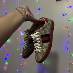 Gucci Shoes 