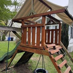 Free Kids Yard Set In Medford