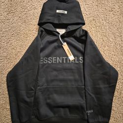 🔥 DEAL DEAL  Essentials Hoodies For $ 39 Each 