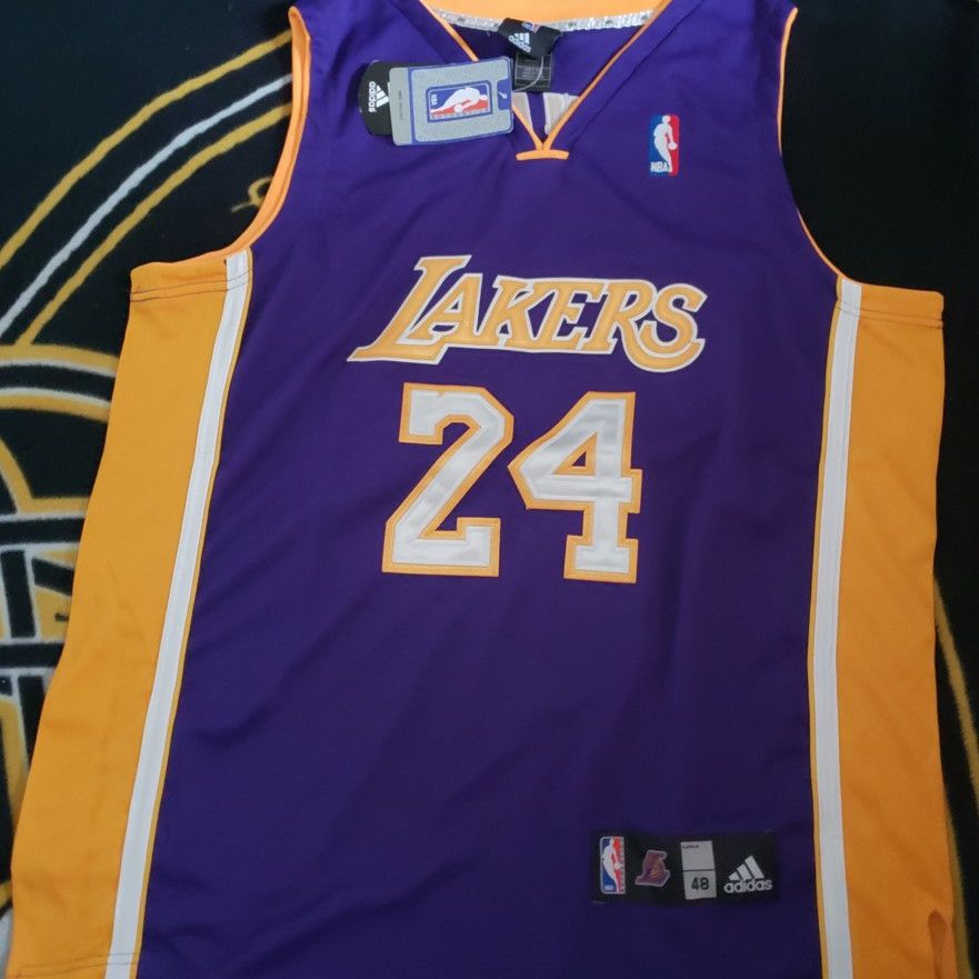 Los Angeles Lakers Kobe Bryant Jersey Size 48 Authentic