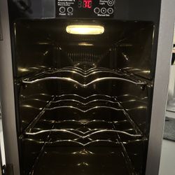 Cuisinart Private Reserve Wine Cellar - 6 Bottle Capacity - Tested & Working