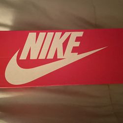 Nike Women’s Sliders Size 11