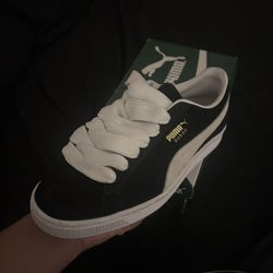 Puma Suede Size 8.5 Used