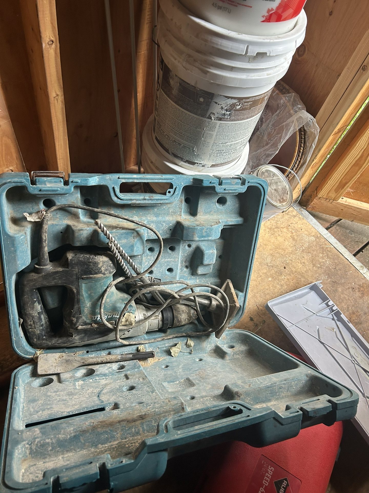 Makita Roto Hammer With Bits