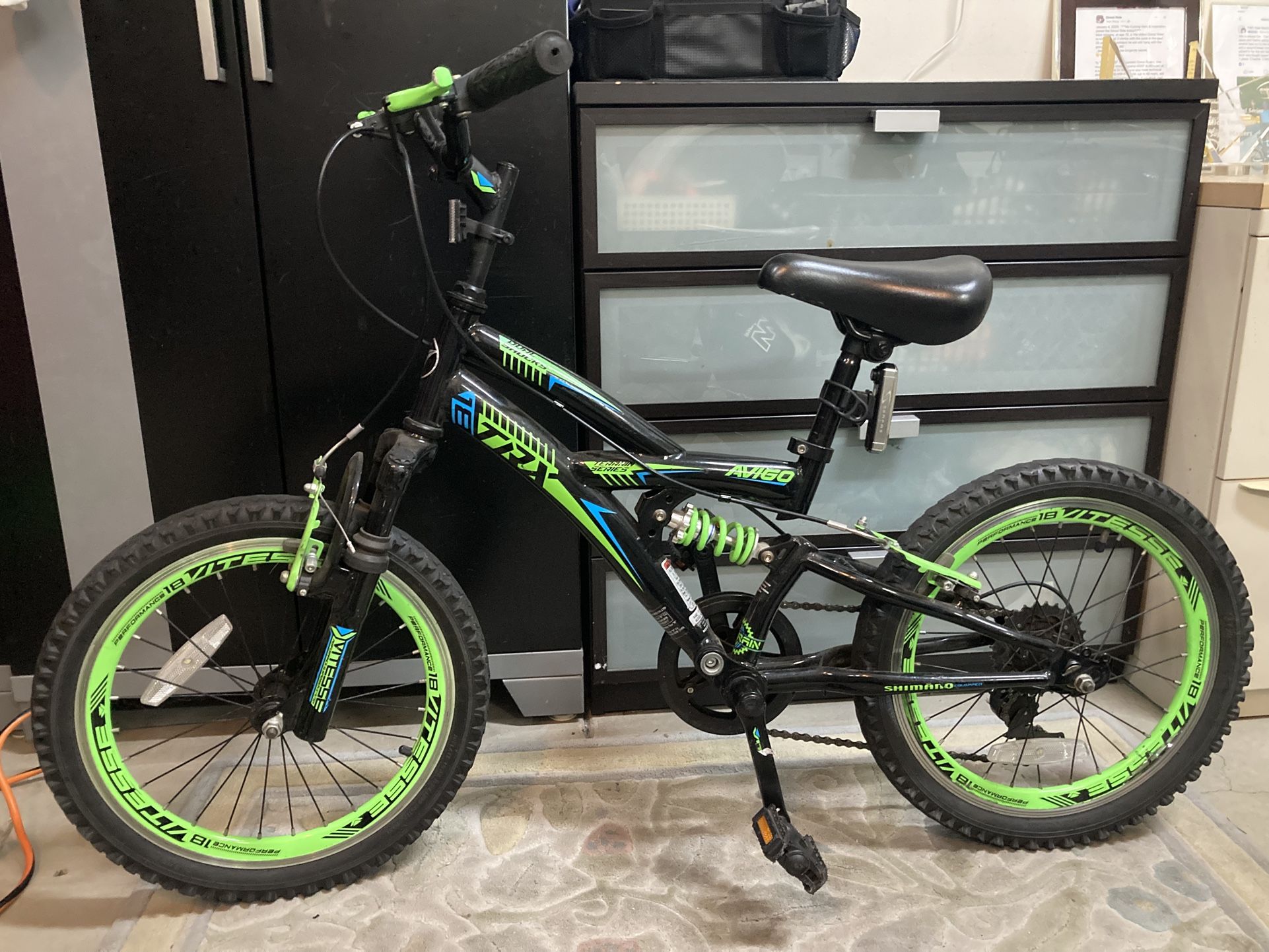 Avigo TRX Kids Bike 18” Wheels - Bicycle