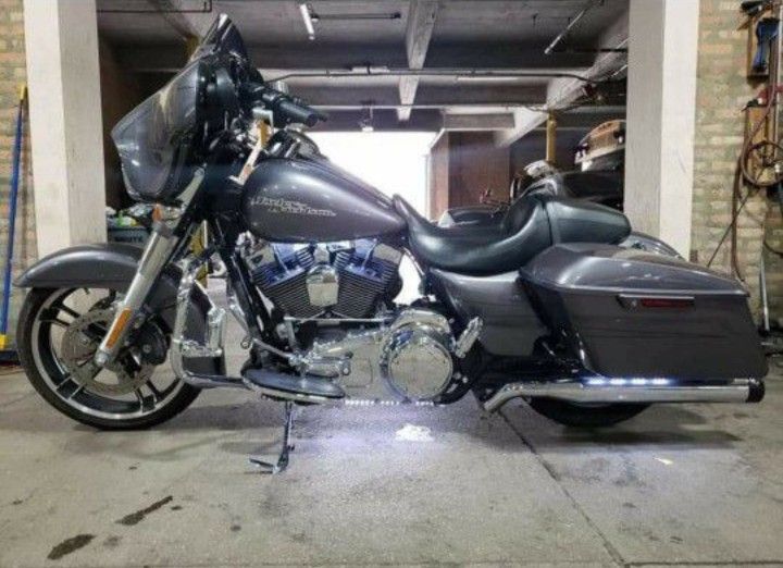 2014 HARLEY Street glide Special