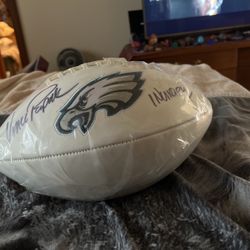 Vince Papal Autographed Eagles Football Invincible 