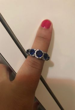 Macy’s ring size 7 Sale $40