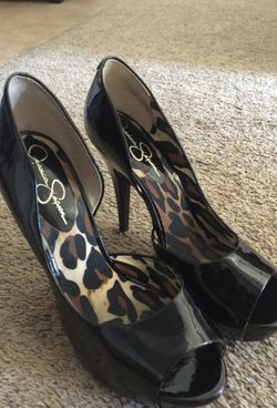 Jessica Simpson size 8