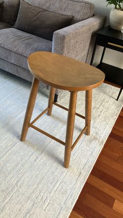 Wood Barstool Counter Height, Like New Condition