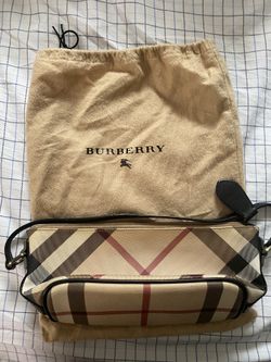 Burberry small purse