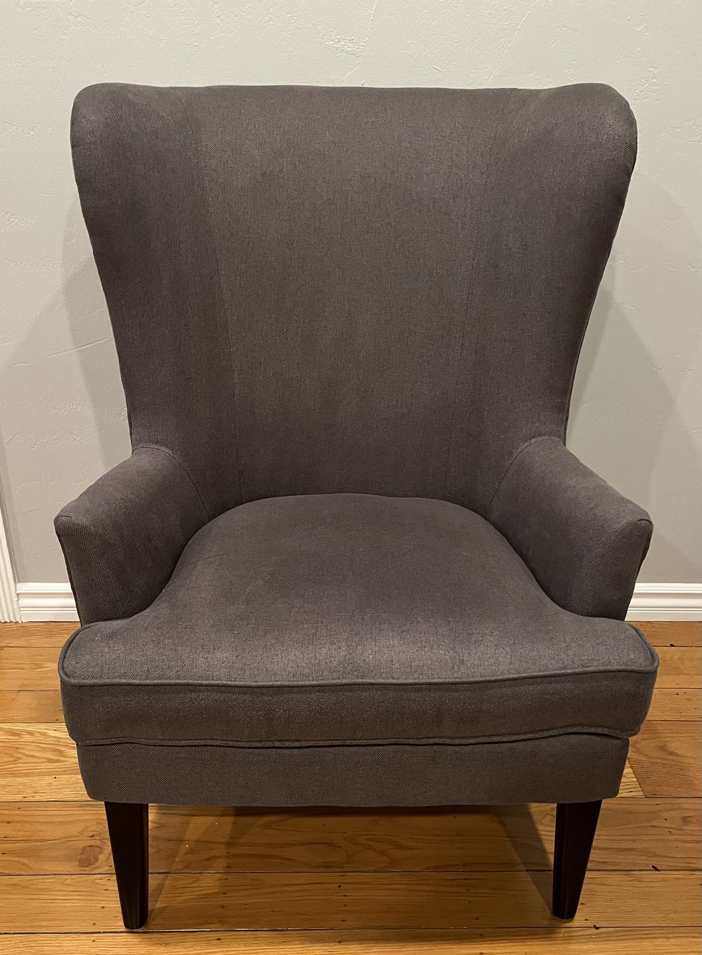 Wingback Accent Chair, Gray EUC. 