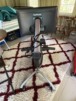 2024 Hydrow Pro Rowing Machine - Mint Condition, Brand New - Poughkeepsie, NY