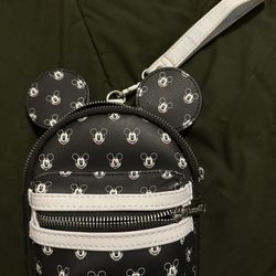 MICKEY LOUNGE FLY BELT LOOP WRISTLET BAG -30$