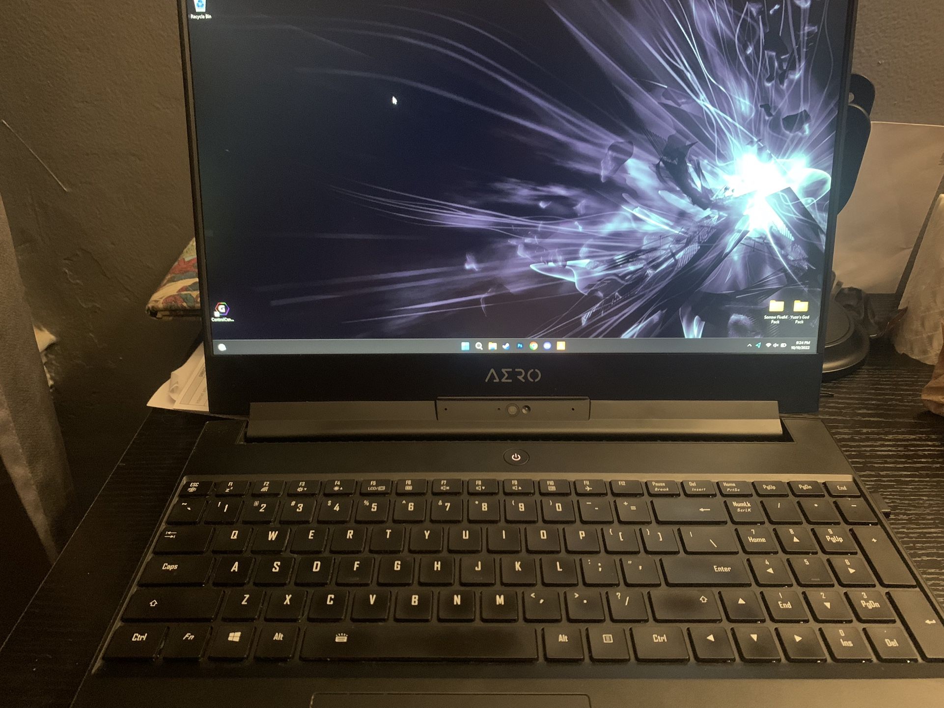 Gigabyte Aero 15-X9 Laptop READ DESCRIPTION!!!