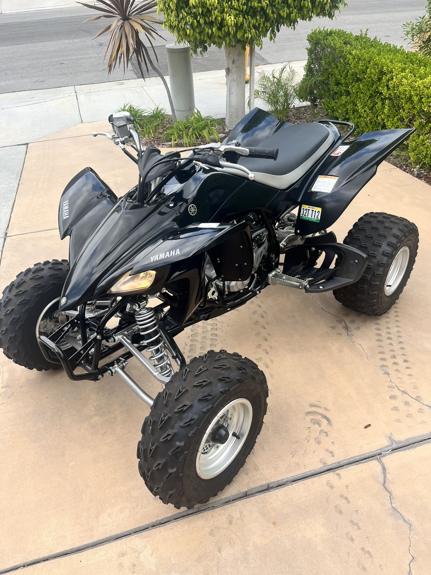 2013 Yamaha YFZ 450 In Excellent Condition. 