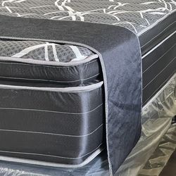BRAND NEW KING SIZE 14 INCH PILLOWTOP HYBRID MATTRESS ONLY $299/FAST DELIVERY