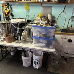 All-grain home brewing equipment for sale with kegerator great for 5-10 gallon batches 