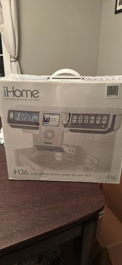 IHome Under Cabinet Radio / IPod player