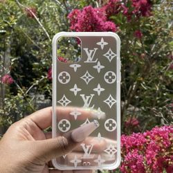 White Flower iPhone 12/12 Pro Case