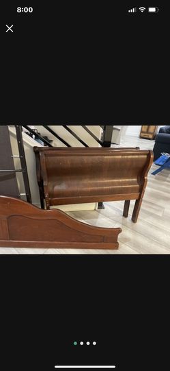 Twin Bed/ Day Bed Frame