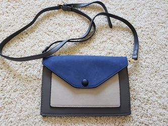 Melie Bianco Crossbody Purse Wallet New