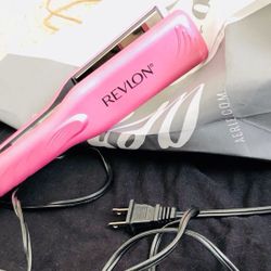 Revlon super smooth hair straightener PINK
