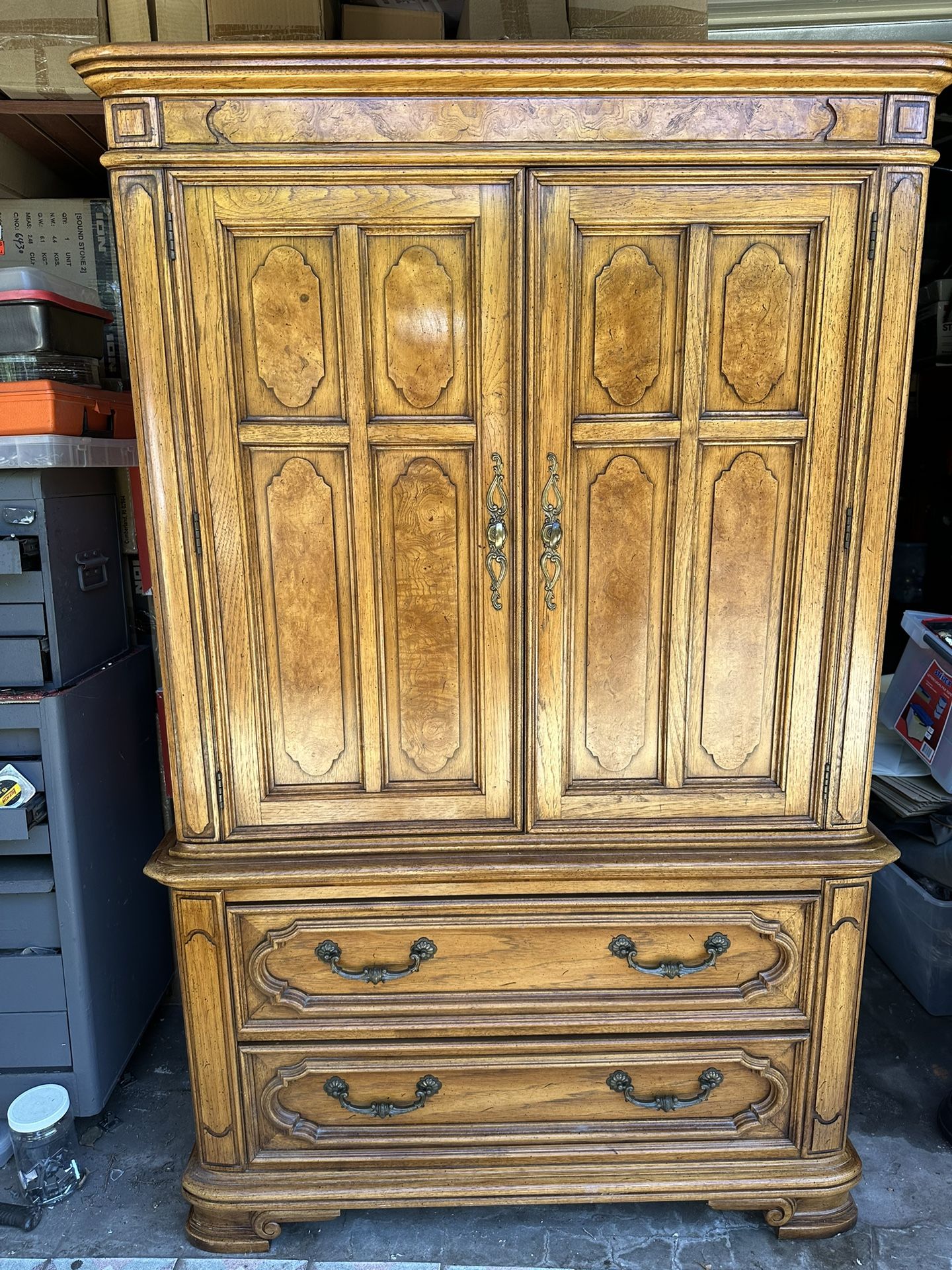Dresser
