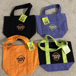 Trader Joe’s Trick Or Treat Mini Tote Bag 