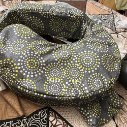 Nursing Pillow with Washable Cover – Soft & Comfortable, Gently Used