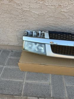 04-12 Colorado Headlights And Grill