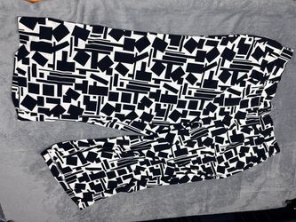 Torrid ~ Wide Leg Stretch Crepe High-Rise Pant ~ Size 26