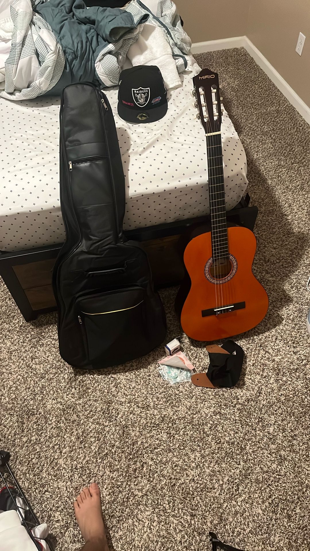 MIRIO Guitar Brand New. Comes With Bag, Extra Strings, And A Tuner. $100 OBO.