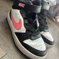 🔥Bundle of 2 Girl Nike Court Borough-Size 13 & 1 