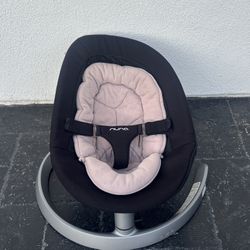 LIKE NEW NUNA LEAF INFANT TO YOUTH BABY SWING!!!