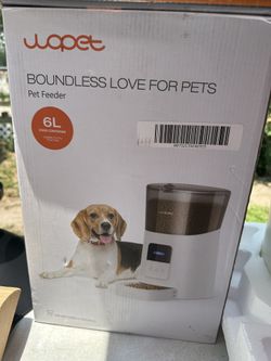 Pet Feeder