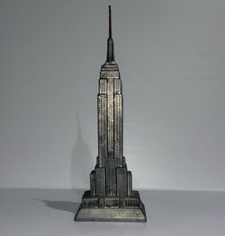 Empire State Building Statue