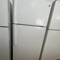 GE Refrigerator (delivery+install Available) Height 65 X Width 28