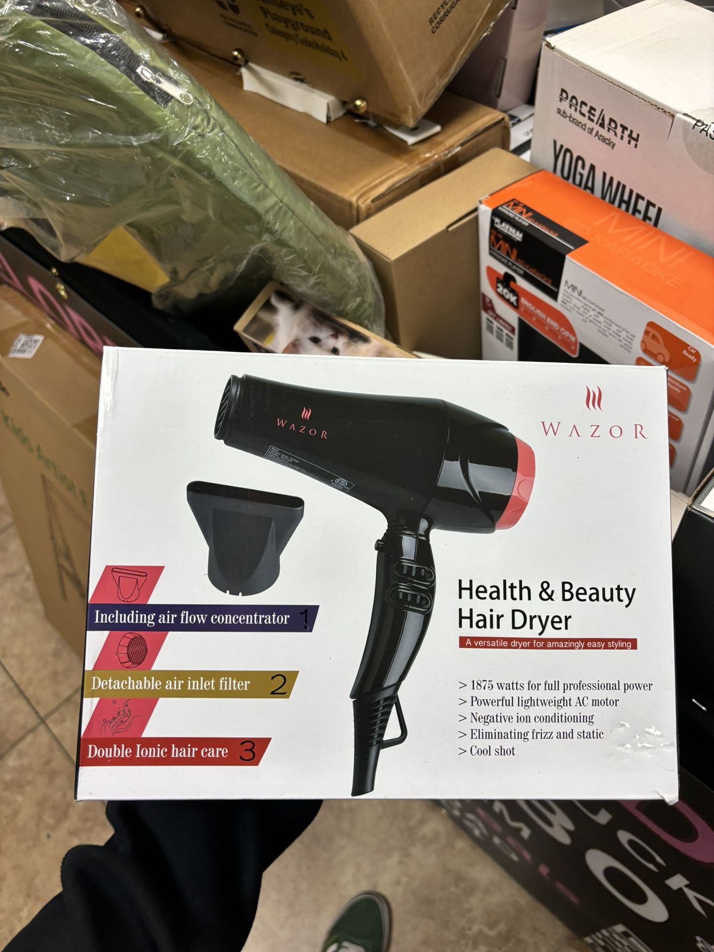 Hair dryer 