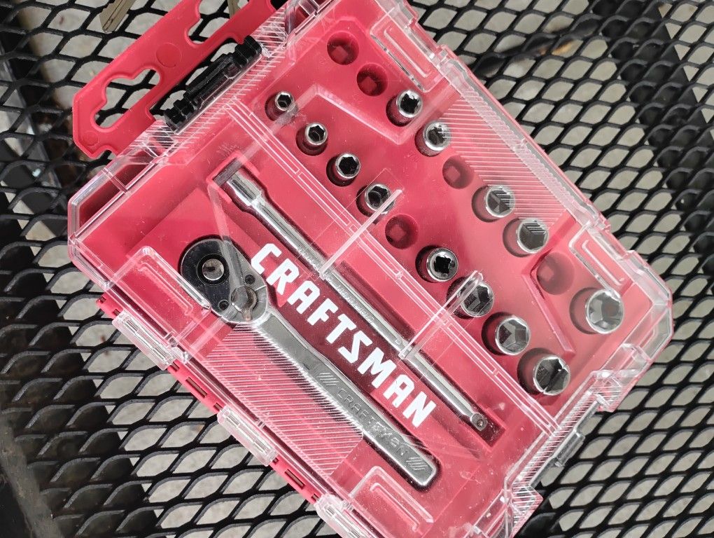CRAFTSMAN VERSASTACK Metric and standard (SAE) Mechanics Tool Set with Hard Case